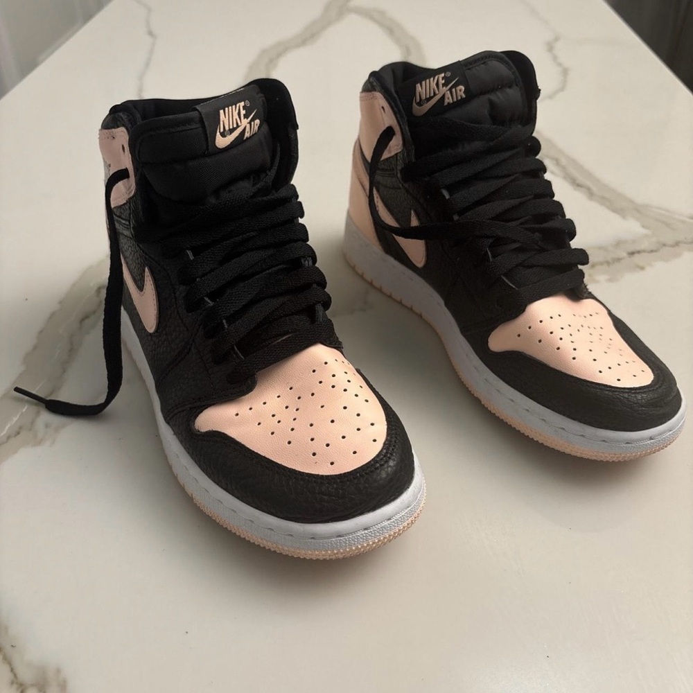 Jordan 1 Retro High Black Crimson Tint